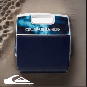 NWT Quiksilver Nebulas Playmate Pal 7 Qt Igloo Cooler-Special Edition
